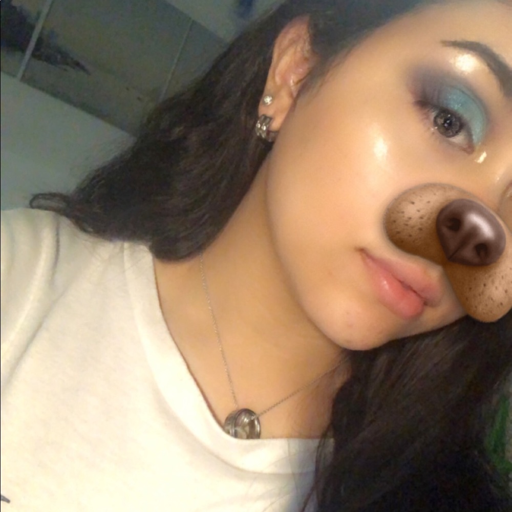 Meet your Posher, Natalie